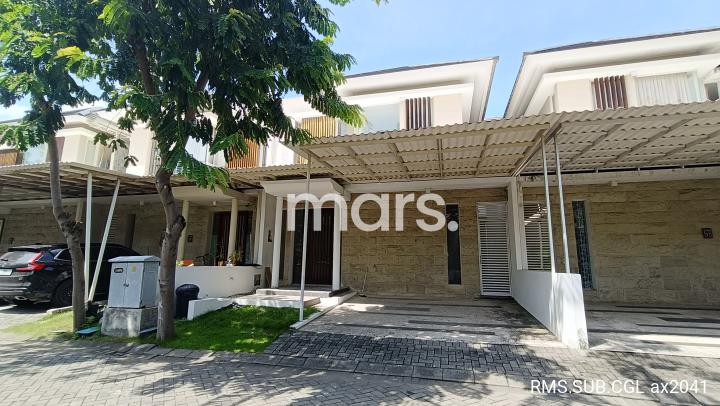 Foto Listing Sewa Rumah Greenlake Citraland Surabaya | Bersih Siap Huni